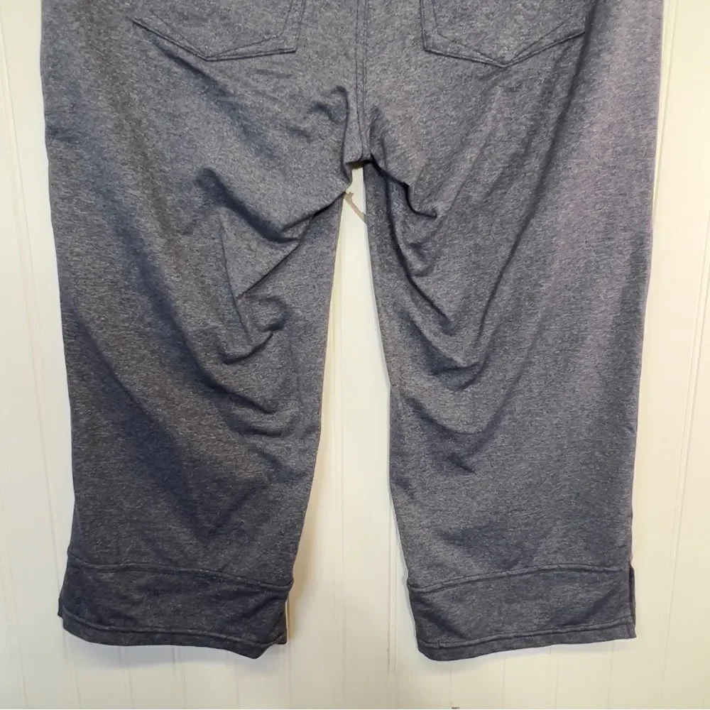ATHLETA Capri Pants Sz. Medium - Picture 5 of 15